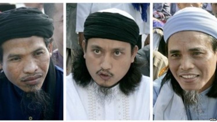 Đó là các tên Ali Imron, Amrozi Nurhasyim (phải), và Ali Ghufron (trái). Ali Ghufron là anh cả, y đã dẫn dụ các em của mình tham gia vào vụ tấn công. Ghufron và người em Nurhasyim đã bị xử tử ở pháp trường vào tháng 11/2008 vì vai trò là những kẻ chủ chốt trong vụ khủng bố. Người em còn lại, tên Imron, tỏ ra hối hận và hợp tác với nhà điều tra nên y nhận bản án tù chung thân.