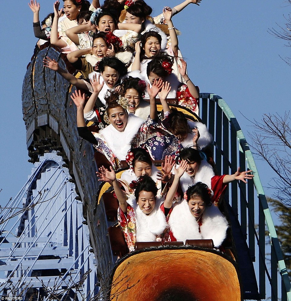 Lễ trưởng thành tổ chức vào ngày thứ 2 của tuần thứ 2 trong tháng đầu năm mới. Đây là một trong những ngày lễ quy mô cả nước nhằm công nhận một người trẻ chính thức bước sang tuổi 20. 