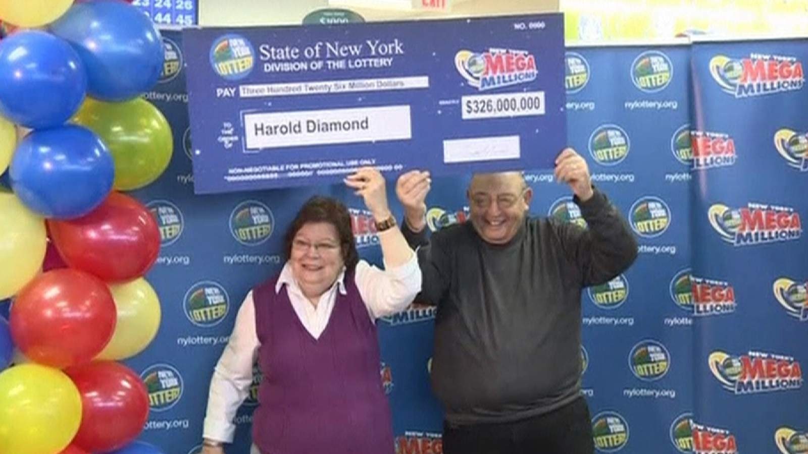 Nghe loi vo, trung so doc dac 326 trieu USD hinh anh