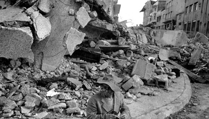 hile, 1960. Mặc dù độ lớn là 9,5 độ rích-te, tuy nhiên, con số thương vong của vụ động đất này ít hơn rất nhiều so với Haiyuan khi 1.655 người chết cùng 3.000 người bị thương. thiệt hại ước tính lên tới <abbr class=