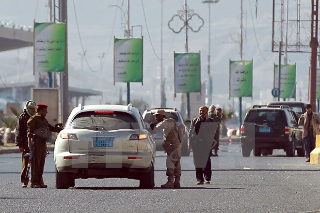 Yemen: Phien quan Houthi chiem Dinh Tong thong o thu do hinh anh
