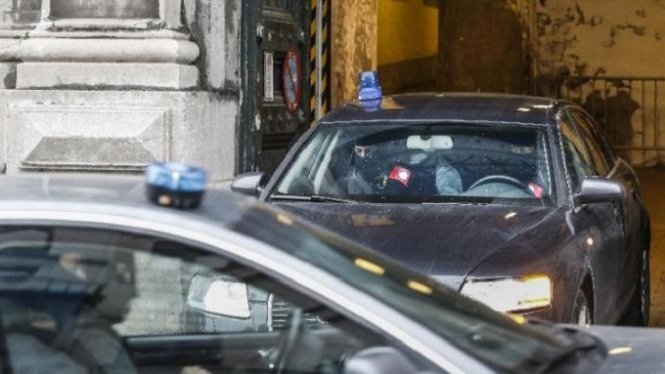 Bi buoc toi nghi can khung bo thu 6 hinh anh