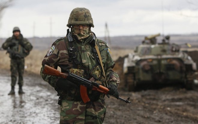 Ukraine: Ba mat tran nao cua ly khai khien Kiev gap nguy? hinh anh