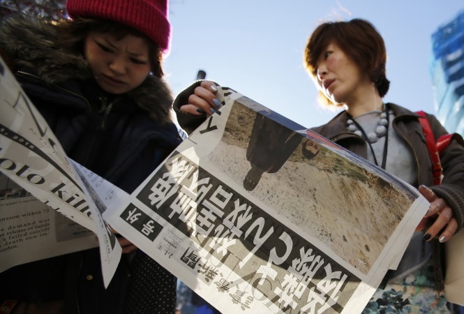 IS chat dau nha bao Goto: Nguoi Nhat dau don, gian du hinh anh