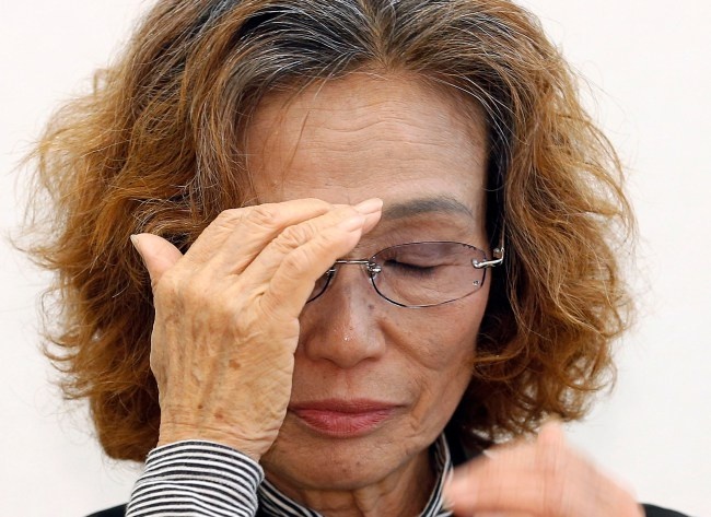 Me con tin Nhat bi IS hanh quyet tro nen quan tri hinh anh