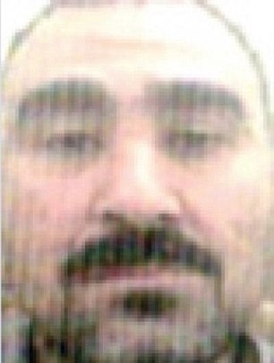 Một quan chức của IS cũng mất mạng là Abu Hajar Al-Sufi, cố vấn tin cậy nhất của thủ lĩnh Baghdadi trong hội đồng cố vấn về tôn giáo và chiến lực. 