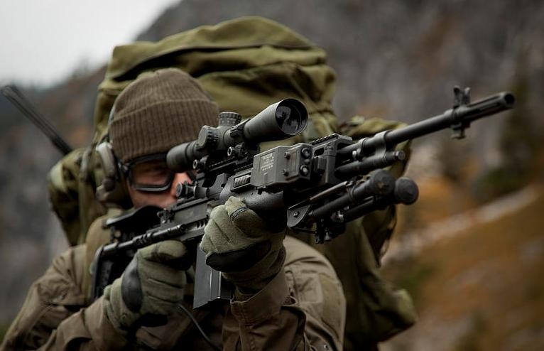 Toan tinh cua Obama khi dieu bo binh tieu diet IS hinh anh