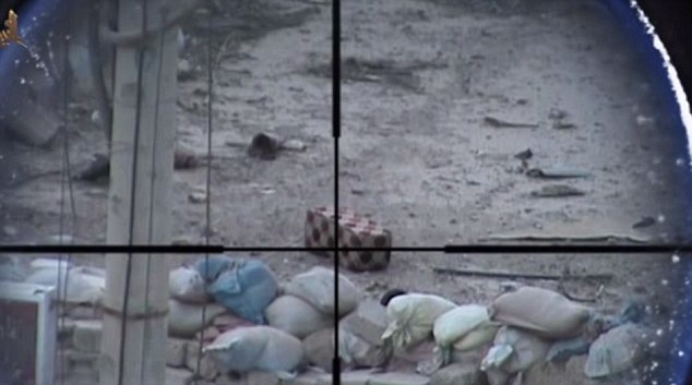 IS dang video xa thu ha muc tieu hinh anh