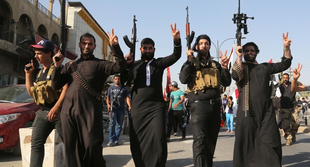 Bị al-Qaeda chối bỏ, IS trở thành tổ chức khủng bố khét tiếng chỉ trong một năm. Ảnh: BBC