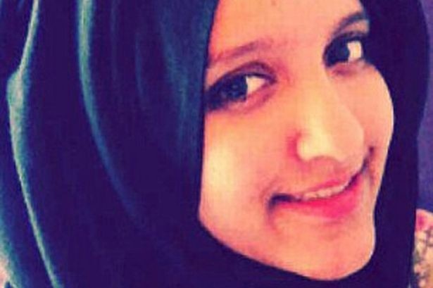 Aqsa Mahmood rũ bỏ gia đình, gia nhập Nhà nước Hồi giáo và kết hôn với chiến binh của tổ chức. Ảnh: Mirror