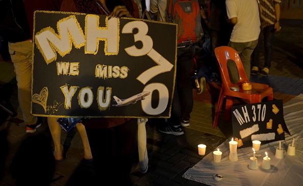 Hy vong mong manh cua than nhan MH370 hinh anh