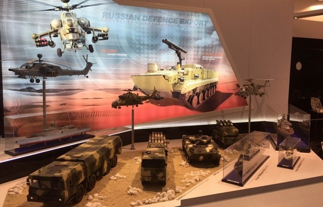 Các vũ khí được Nga chào hàng tại triển lãm IDEX-2015.