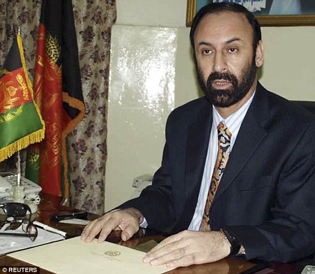 Chính phủ Afghanistan chấp nhận trả tiền chuộc cho al-Qaeda để giải cứu nhà ngoại giao Abdul Khaliq Farahi