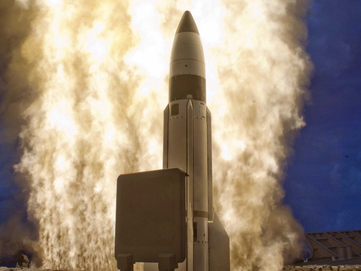 Nhung vu khi hien dai cac nuoc mua de tieu diet IS hinh anh