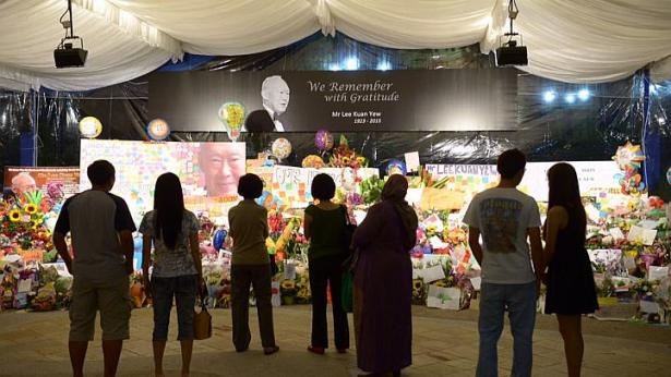 Singapore sẽ để tang trong 7 ngày nhằm tưởng nhớ thủ tướng đầu tiên của đất nước.