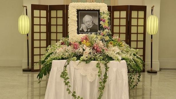 Thi hài của “cha đẻ” của đảo quốc sư tử được đặt bên trong Sri Temasek ở Dinh thự Tổng thống Singapore Istana.