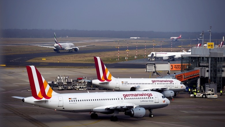 Co the phi cong may bay Duc da bat tinh hinh anh