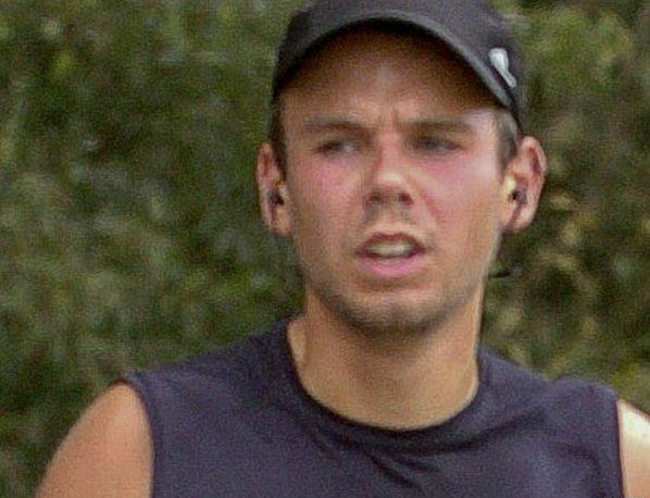 Co pho 4U9525 co tinh giau benh de tiep tuc bay hinh anh