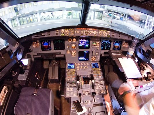 Co pho 4U9525 loi dung ke ho de tu sat nhu the nao? hinh anh