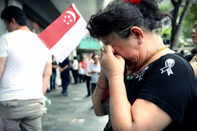 Bai dieu van xuc dong cua con trai danh cho Ly Quang Dieu hinh anh