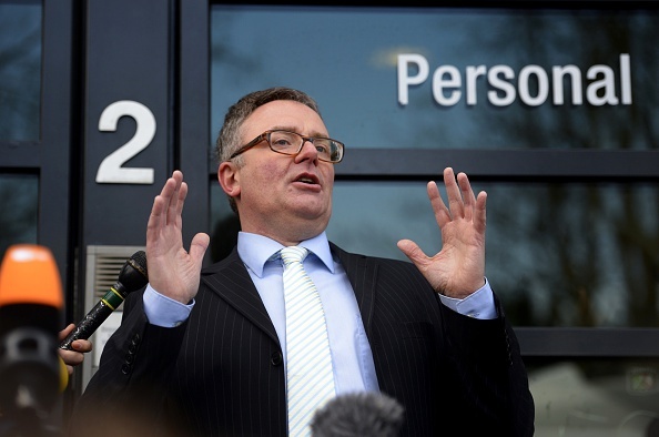 Công tố viên thành phố Duesseldorf (Đức), ông Christoph Kumpa, thông báo về tiến độ quá trình điều tra động cơ tự sát của cơ phó chuyến bay 4U9525 vào ngày 30/3. Ảnh: AFP