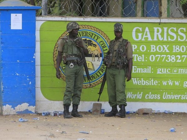 Kenya bat dau tham van cac nghi can tan cong truong hoc hinh anh