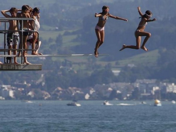 Thuy Si vuon len la quoc gia hanh phuc nhat tren the gioi hinh anh