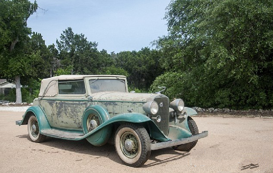 5 xe co trong nha kho o My suot 4 thap nien hinh anh