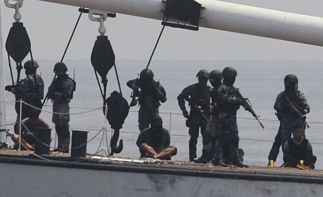 Philippines tim cach ngan Trung Quoc cai tao dao hinh anh