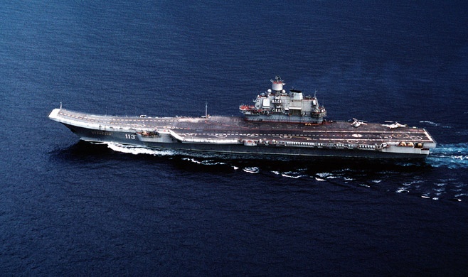 Nga he lo thiet ke sieu tau san bay 100.000 tan hinh anh