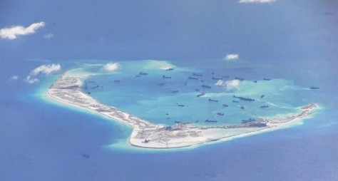 Phi co tuan tra My quay canh TQ xay dung trai phep tren Bien Dong hinh anh