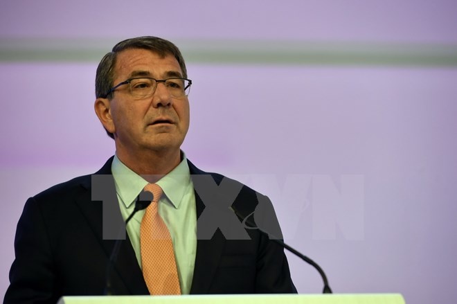 Bo truong Quoc phong My Ashton Carter toi tham Viet Nam hinh anh