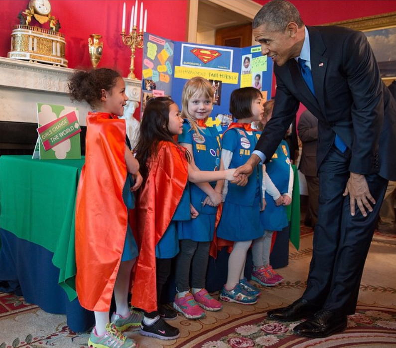 Bé gái Girl Scouts