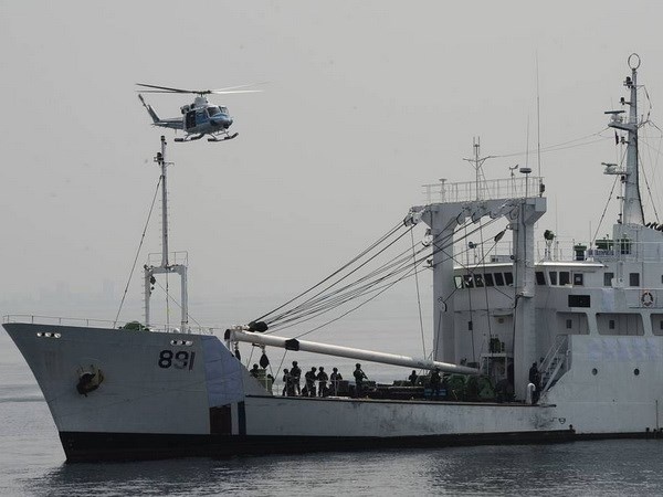 Nhat, Philippines sap tap tran chung tren Bien Dong hinh anh