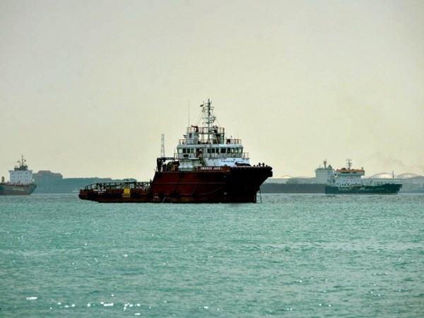 Tau cho dau treo co Malaysia mat tich cung 22 thuy thu hinh anh