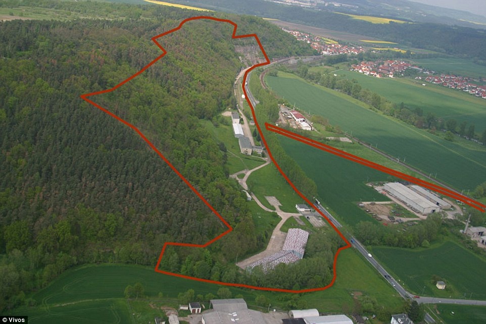 Hầm chống tận thế đầu tiên của công ty được đặt ở bang Indiana của Mỹ với mức giá rao bán là <abbr class=