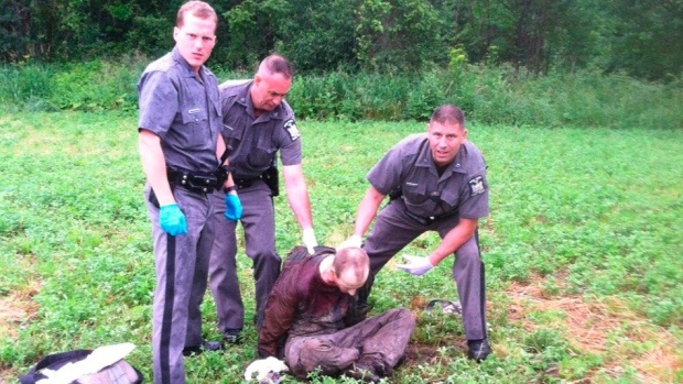 Cảnh sát bắt sống