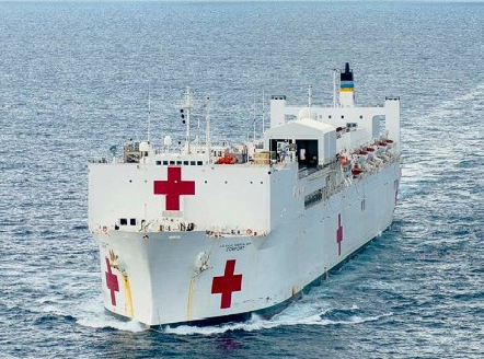 Ben trong tau benh vien khong lo cua My hinh anh