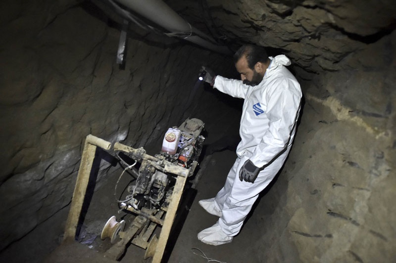 5 vu vuot nguc chan dong the gioi hinh anh