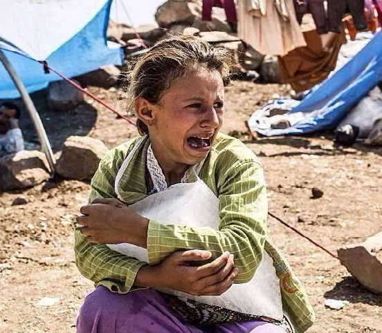 Cuoc song kinh hai cua no le tinh duc trong tay IS hinh anh