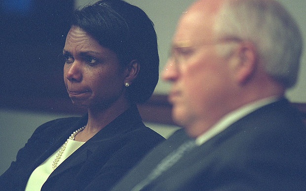 Hình ảnh ông Cheny và cố vấn An ninh Quốc gia Condoleezza Rice trong phòng PEOC.