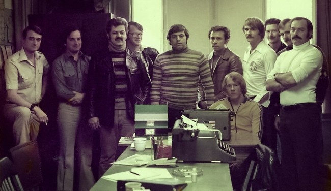 Đội đặc nhiệm SEAL Team 6 của Hải quân Mỹ đảm nhận hoạt động chống khủng bố, trinh sát và giải cứu con tin. Sau vụ tấn công Trung tâm Thương mại Thế giới (WTC) ngày 11/9/2001, ngân sách và trách nhiệm của đơn vị được mở rộng với 1.800 thành viên. Một số người trong đó thực hiện vai trò tình báo. Đặc nhiệm SEAL Team 6 nổi tiếng với vụ tiêu diệt trùm khủng bố Osama bin Laden và giải cứu thuyền trường Phillips khỏi tay những tên cướp biển Somali. 