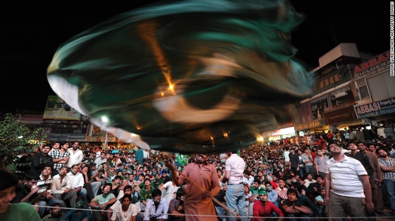 Pakistan là quốc gia có tỷ lệ sinh cao nhất trong số các nước đông dân. Dự kiến, quốc gia Nam Á đạt 334 triệu người vào năm 2050.