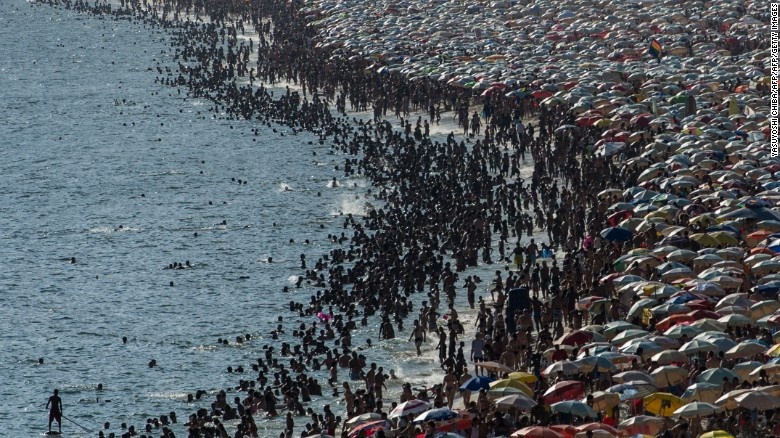 Brazil sẽ đạt 226 triệu dân trong 35 năm nữa. Với 1,8 trẻ/bà mẹ vào năm 2015, quốc gia Trung Mỹ sẽ có dân số già trong tương lai.