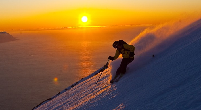 Ngam mat troi luc nua dem o Bac Cuc hinh anh