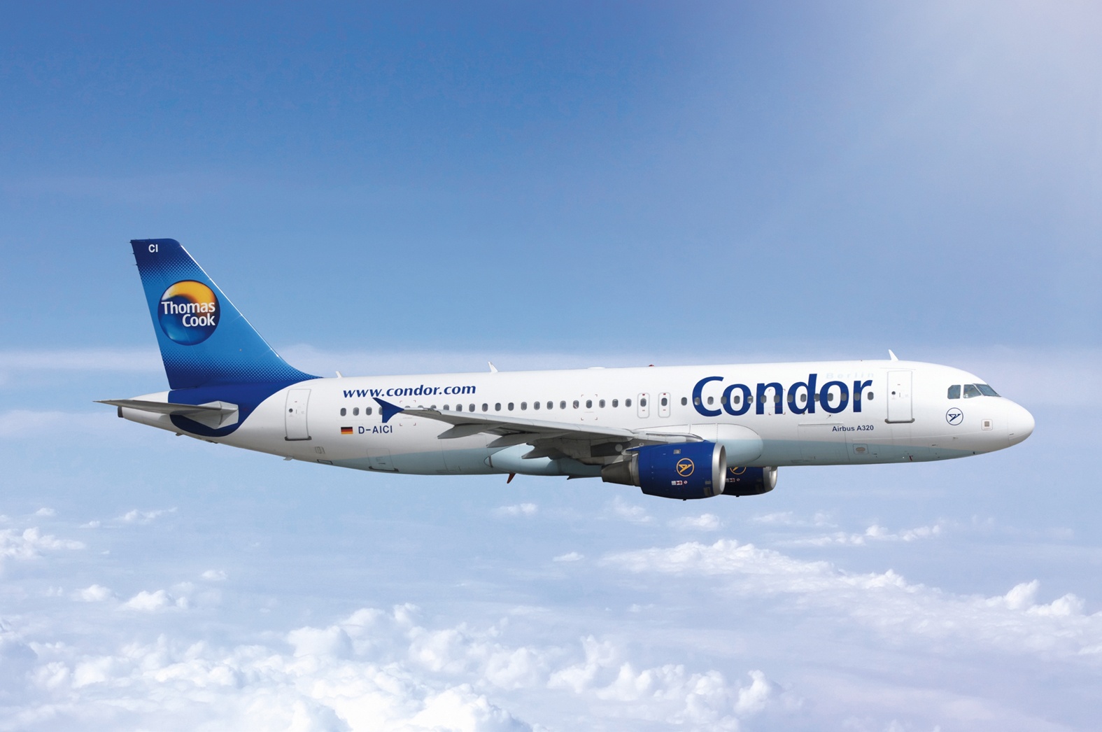 Tiem kich ho tong may bay thuong mai vi khach doa la mafia hinh anh