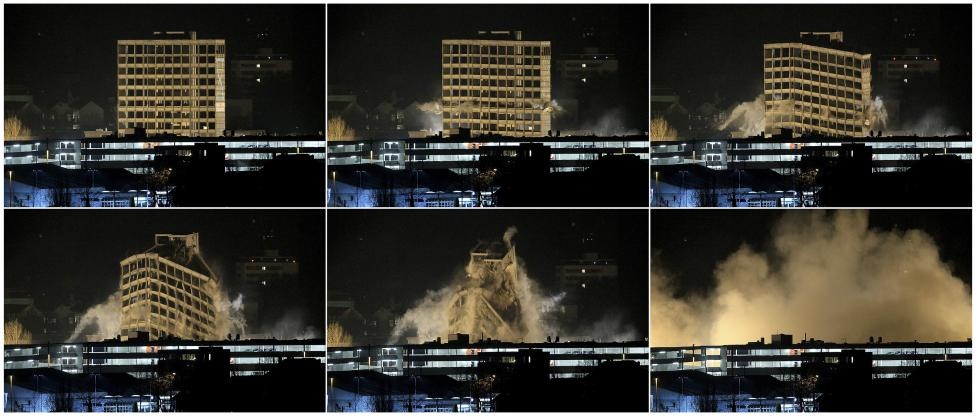 Người ta dùng thuốc nổ phá hủy tòa nhà văn phòng ở phía tây thành phố Zurich (Đức) vào tối 8/3/2013.