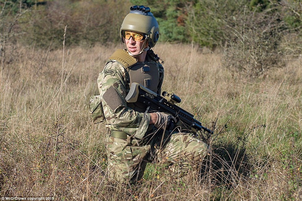 Phiên bản mới của súng trường tấn công SA80 trong tương lai được áp dụng công nghệ chia sẻ thông tin về mục tiêu giữa binh lính và đơn vị của họ. Điều này cho phép họ tập trung hỏa lực chính xác hơn.