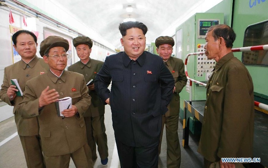 Kim Jong Un thuong 100% luong cho nguoi dan hinh anh