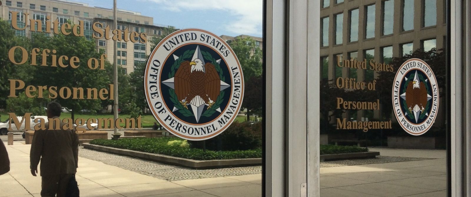OPM quản lý dữ liệu nhân thân và việc làm của 21 triệu nhân viên nhà nước Mỹ. Ảnh: ABC News